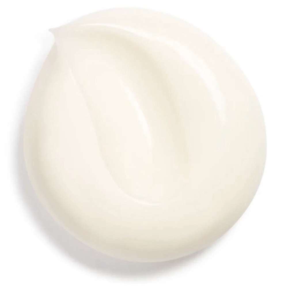 CHANEL Pink Camellia Revitalizing Cream - Picture 4 of 4